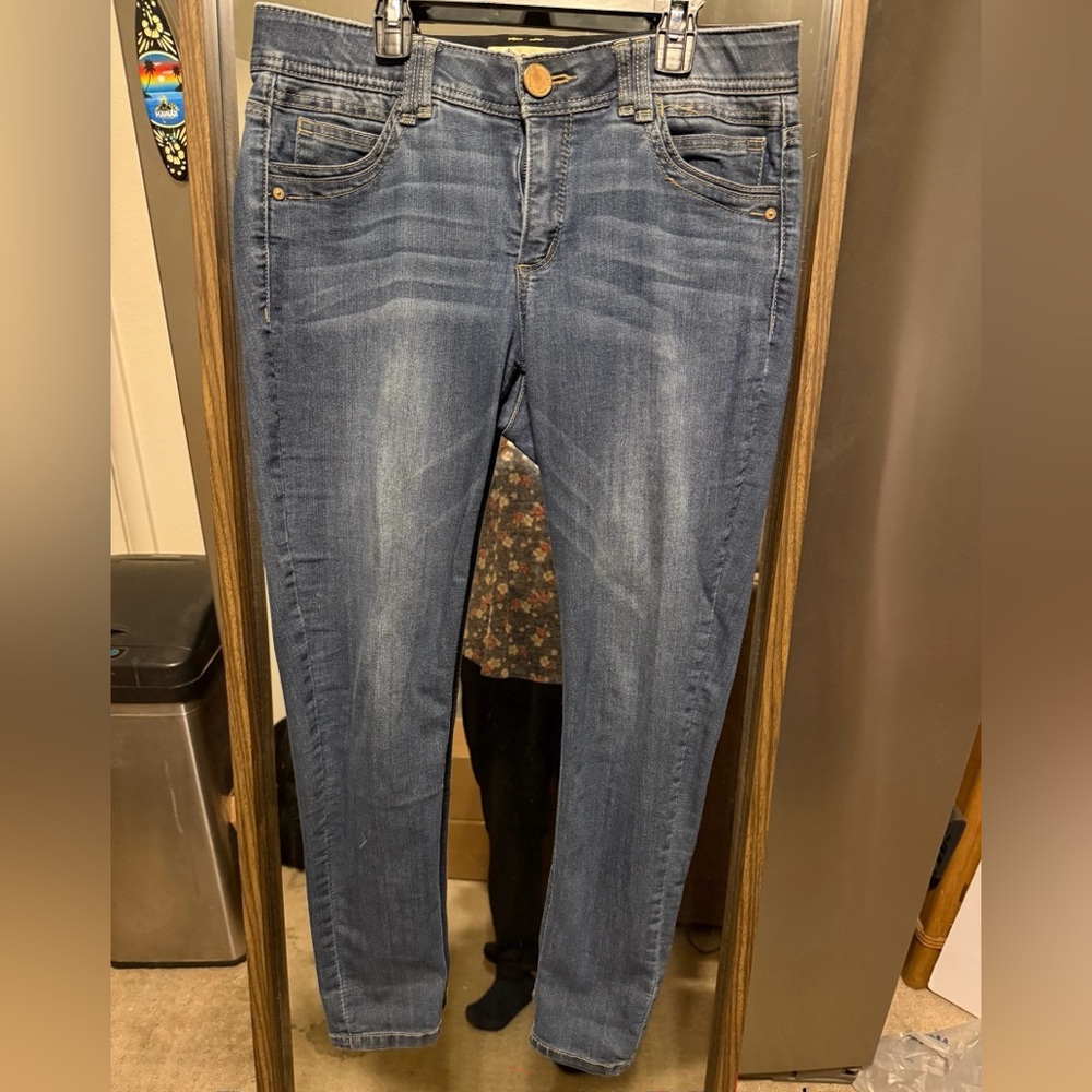 Democracy “AB”solution Classic Blue Women's Jeans size 8